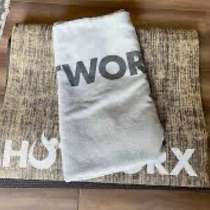 Hotworx mat and towel